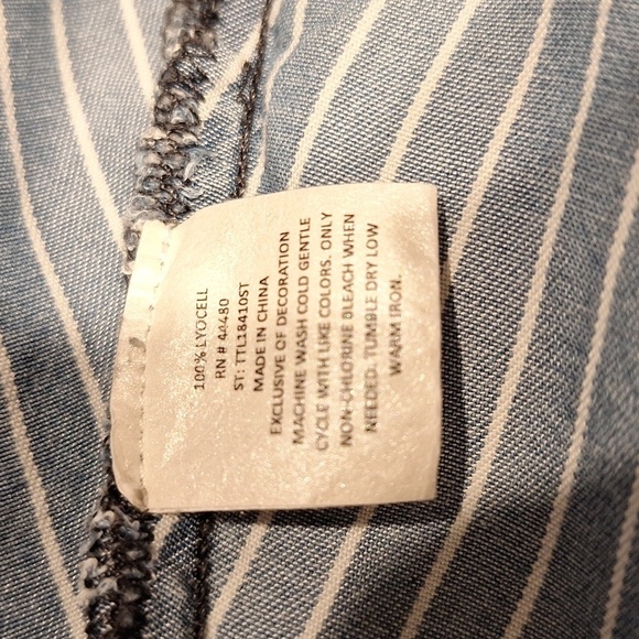 Womens Kim Roger's denim looking long sleeve regular size top XL - Picture 4 of 4